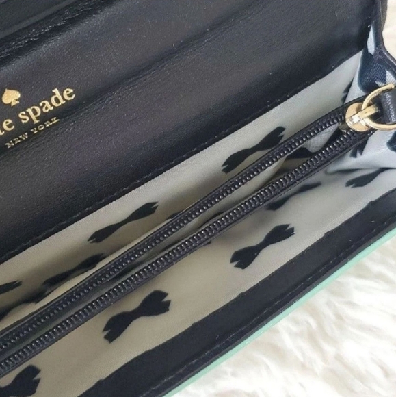 Kate Spade Wristlet / Wallet - Picture 5 of 8